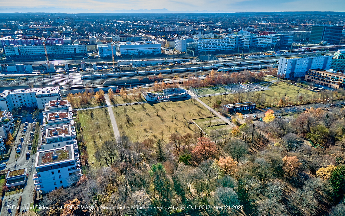21.11.2020 - Hirschgarten mit Paketposthalle in München